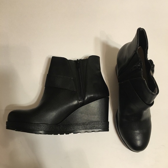 Cklass Women’s Ankle Boots - Picture 5 of 15